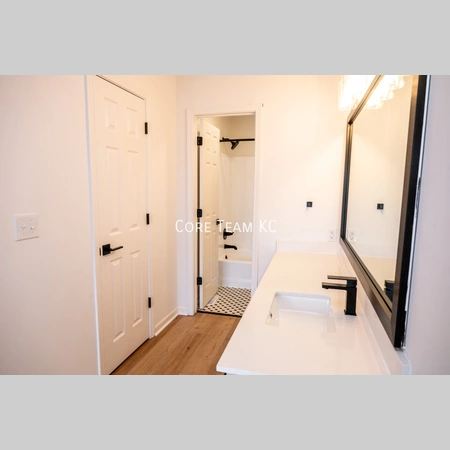 2 bedrooms apartment for rent in Longfellow - KCMO, Kansas City