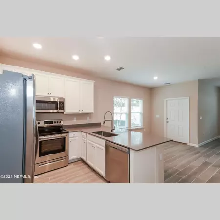 3 bedrooms apartment for rent in Cedar Hills - Westside, Jacksonville