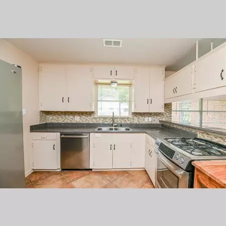 3 bedrooms apartment for rent in Willowbend - Sw Houston, Houston
