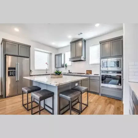 3 bedrooms apartment for rent in Old East Dallas - Ne Dallas, Dallas