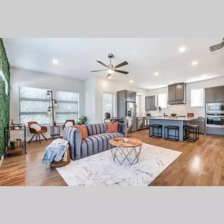 3 bedrooms apartment for rent in Old East Dallas - Ne Dallas, Dallas