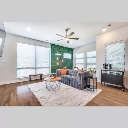 3 bedrooms apartment for rent in Old East Dallas - Ne Dallas, Dallas