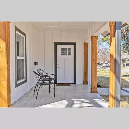 3 bedrooms apartment for rent in Hollywood/ Santa Monica - Ne Dallas, Dallas