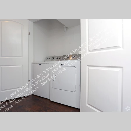 2 bedrooms apartment for rent in West Dallas - Sw Dallas, Dallas