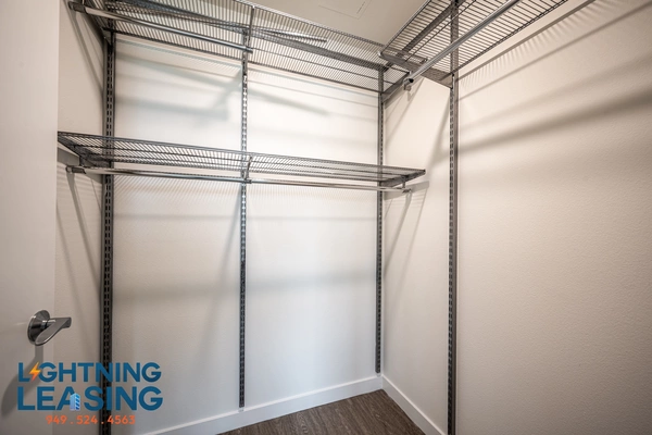 2 bedrooms apartment for rent in Valley Village - San Fernando Valley, Los Angeles