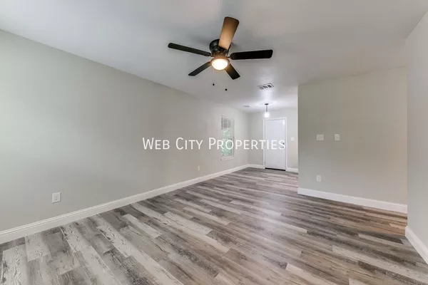 3 bedrooms apartment for rent in Cedar Crest - Se Dallas, Dallas