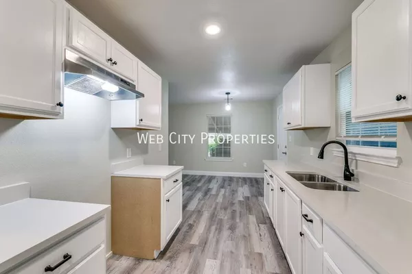 3 bedrooms apartment for rent in Cedar Crest - Se Dallas, Dallas