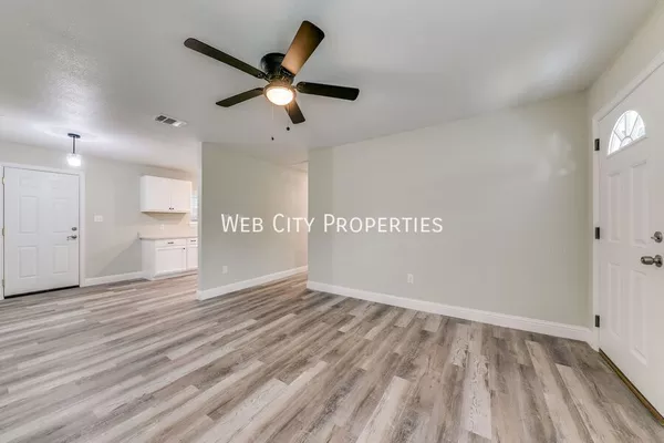 3 bedrooms apartment for rent in Cedar Crest - Se Dallas, Dallas