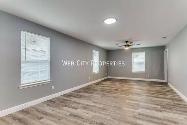 3 bedrooms apartment for rent in Bonton - Se Dallas, Dallas