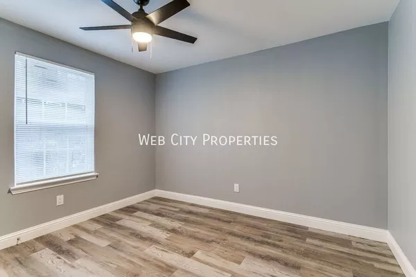 3 bedrooms apartment for rent in Bonton - Se Dallas, Dallas