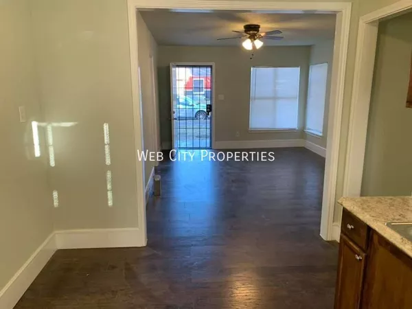 3 bedrooms apartment for rent in Cedar Crest - Se Dallas, Dallas