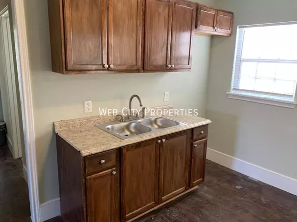 3 bedrooms apartment for rent in Cedar Crest - Se Dallas, Dallas