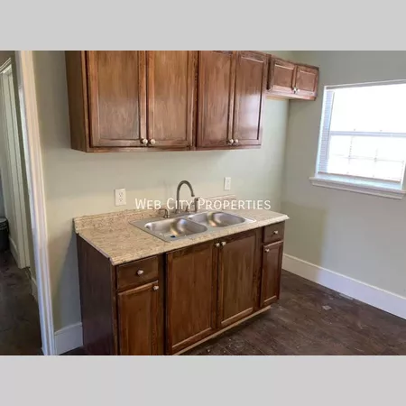 3 bedrooms apartment for rent in Cedar Crest - Se Dallas, Dallas