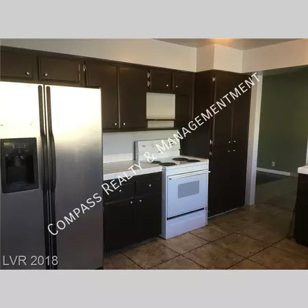 4 bedrooms apartment for rent in Spring Valley - Spring Valley / Enterprise, Las Vegas