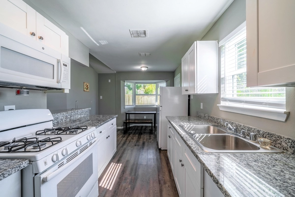 Coliving in Central Southwest - Sw Houston, Houston