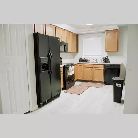Coliving in College Park JAX - Northside, Jacksonville