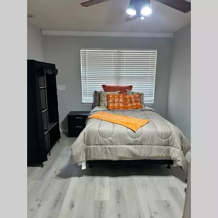 Coliving in College Park JAX - Northside, Jacksonville