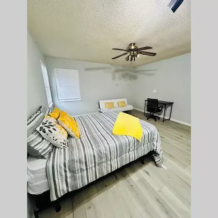 Coliving in College Park JAX - Northside, Jacksonville