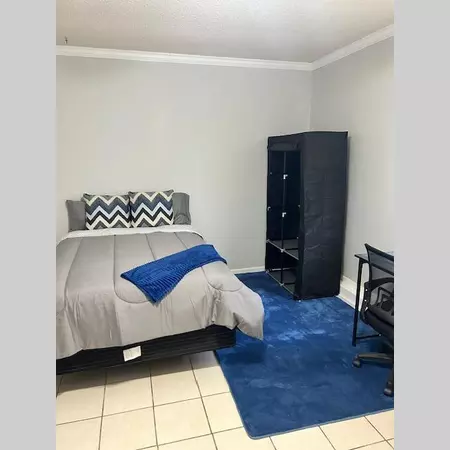 Coliving in College Park JAX - Northside, Jacksonville