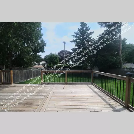 4 bedrooms apartment for rent in Elmvale Acres - East Ottawa, Ottawa