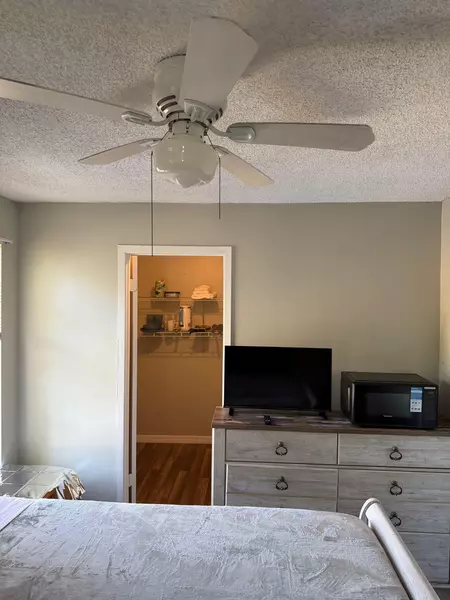 Coliving in Egypt Lake-Leto - North Tampa, Tampa