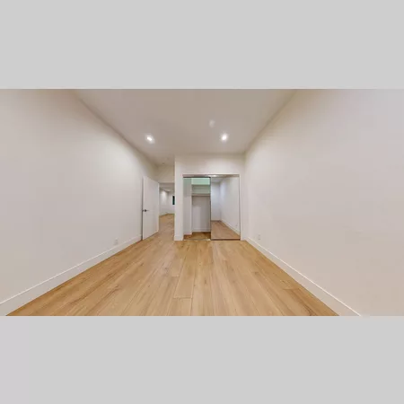 Coliving in Valley Village - San Fernando Valley, Los Angeles