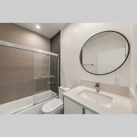 Coliving in Valley Village - San Fernando Valley, Los Angeles