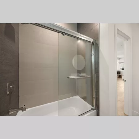 Coliving in Valley Village - San Fernando Valley, Los Angeles