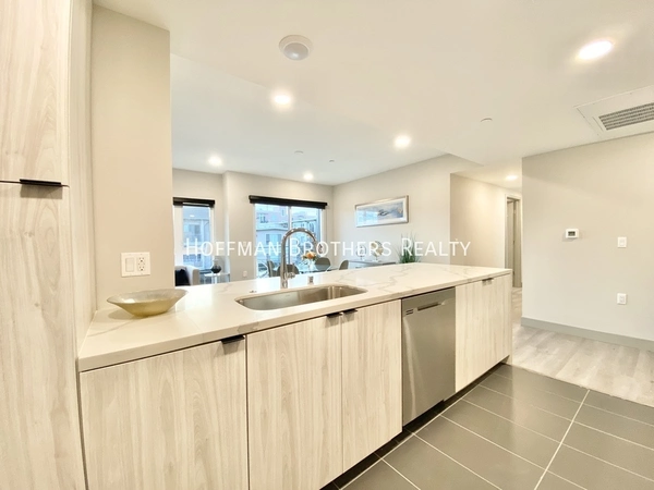 3 bedrooms apartment for rent in Sawtelle - Westside / South Bay, Los Angeles
