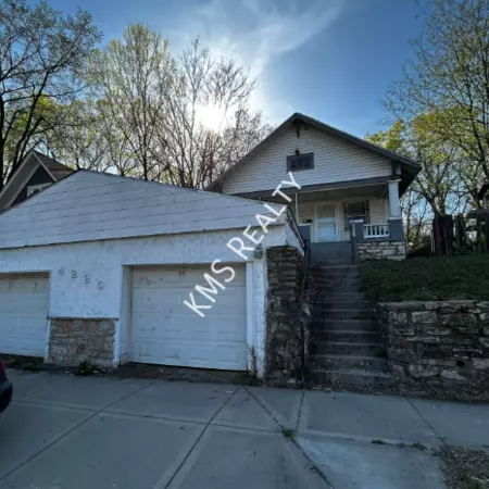 4 bedrooms apartment for rent in Ivanhoe - KCMO, Kansas City