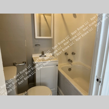 Studio Apartment for rent in Midtown-Westport - KCMO, Kansas City