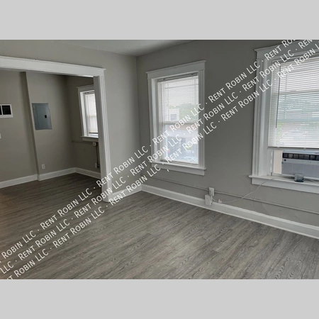 Studio Apartment for rent in Midtown-Westport - KCMO, Kansas City