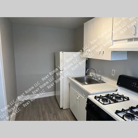 Studio Apartment for rent in Midtown-Westport - KCMO, Kansas City