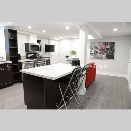 3 bedrooms apartment for rent in Whitehaven - Queensway Terrace North - West Ottawa, Ottawa