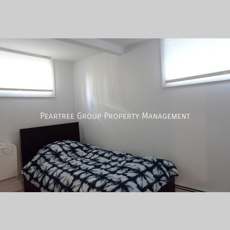 3 bedrooms apartment for rent in Whitehaven - Queensway Terrace North - West Ottawa, Ottawa