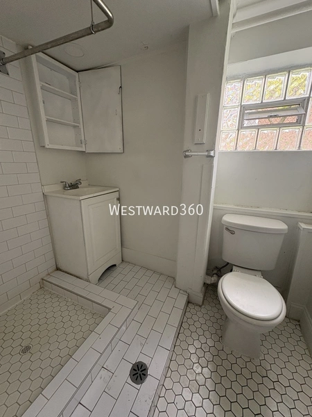 1 bedroom apartment for rent in Calumet Heights - Far Southeast Side, Chicago