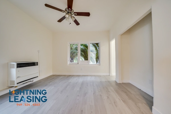 Studio Apartment for rent in Arlington Heights - Central Los Angeles, Los Angeles