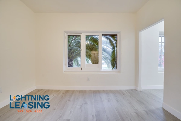 Studio Apartment for rent in Arlington Heights - Central Los Angeles, Los Angeles