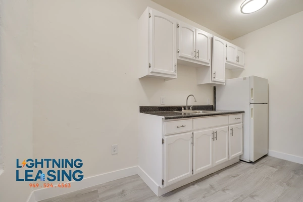 Studio Apartment for rent in Arlington Heights - Central Los Angeles, Los Angeles