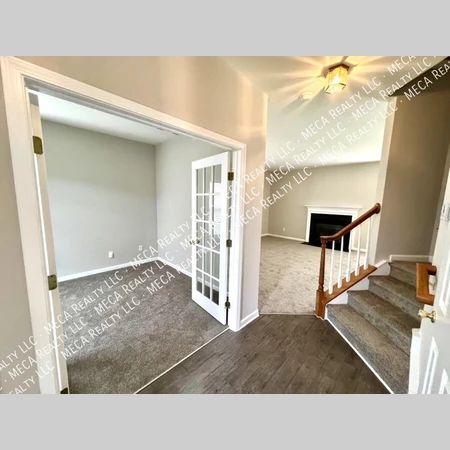 4 bedrooms apartment for rent in Mallard Creek - Withrow Downs - North Charlotte, Charlotte