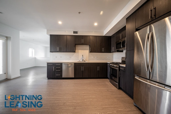 2 bedrooms apartment for rent in Valley Village - San Fernando Valley, Los Angeles