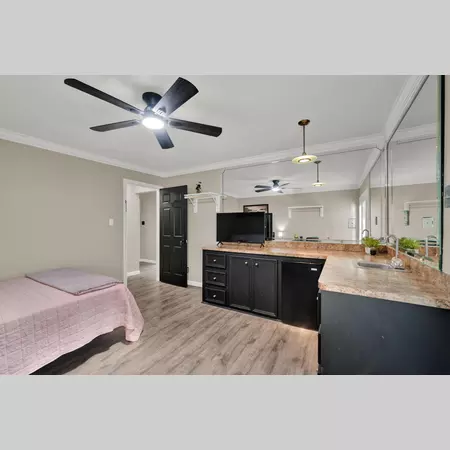 Coliving in Central Southwest - Sw Houston, Houston