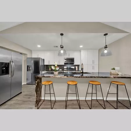 Coliving in Central Southwest - Sw Houston, Houston