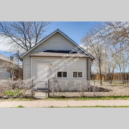 2 bedrooms apartment for rent in Elyria Swansea - North Denver, Denver