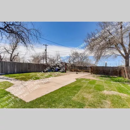 2 bedrooms apartment for rent in Elyria Swansea - North Denver, Denver