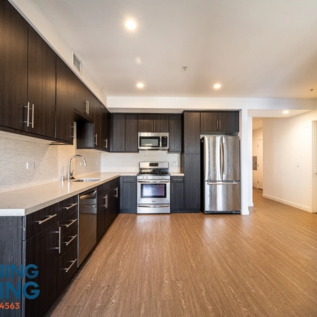 2 bedrooms apartment for rent in Valley Village - San Fernando Valley, Los Angeles