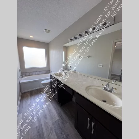 4 bedrooms apartment for rent in Cedar Hills - Westside, Jacksonville