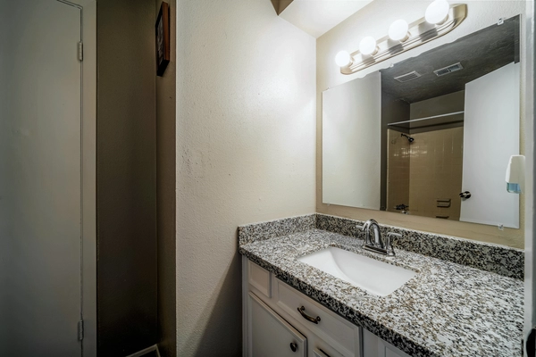 Coliving in Southbelt / Ellington - Se Houston, Houston