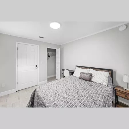 Coliving in College Park JAX - Northside, Jacksonville