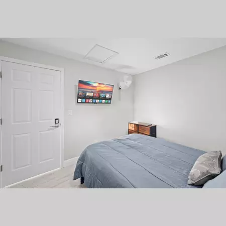 Coliving in College Park JAX - Northside, Jacksonville